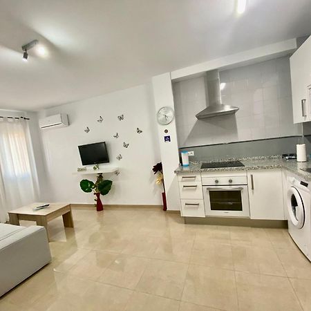 “Smile Nerja” Chic Apartment With Wifi, 4 Guests Luaran gambar