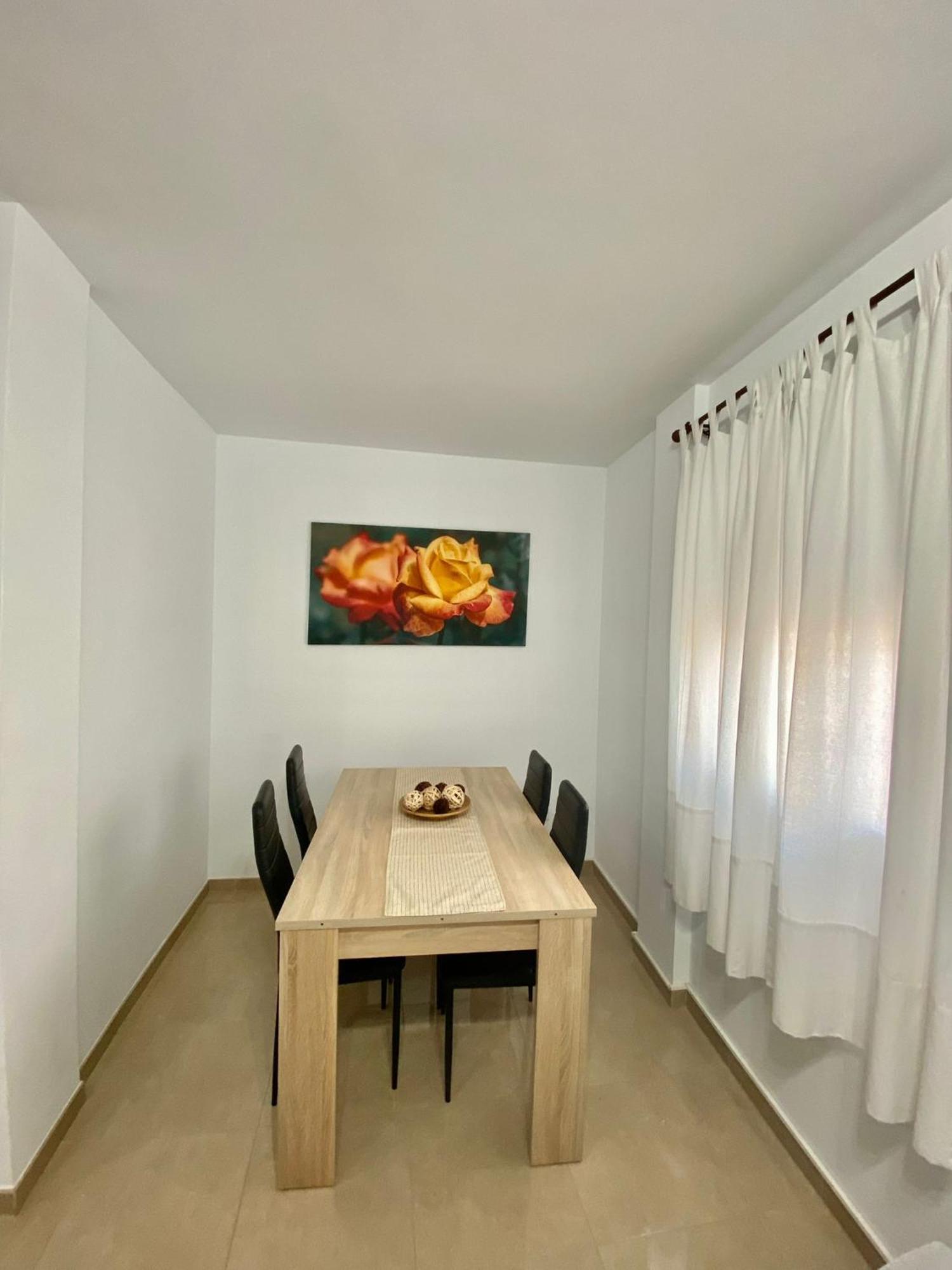 “Smile Nerja” Chic Apartment With Wifi, 4 Guests Luaran gambar